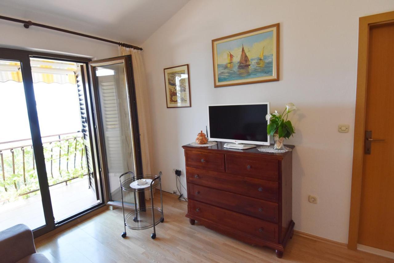 Villa Delfina Подгора Экстерьер фото