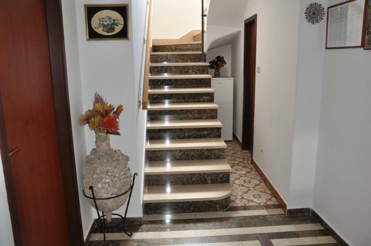 Villa Delfina Подгора Экстерьер фото